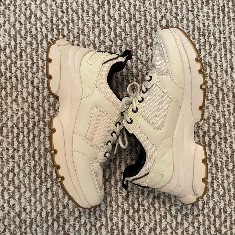 ZARA Beige Sneakers. Size 37